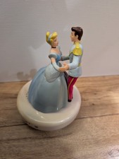 Disney 2007 Spin Master Cinderella & Prince Charming Dancing Musical Firgures 