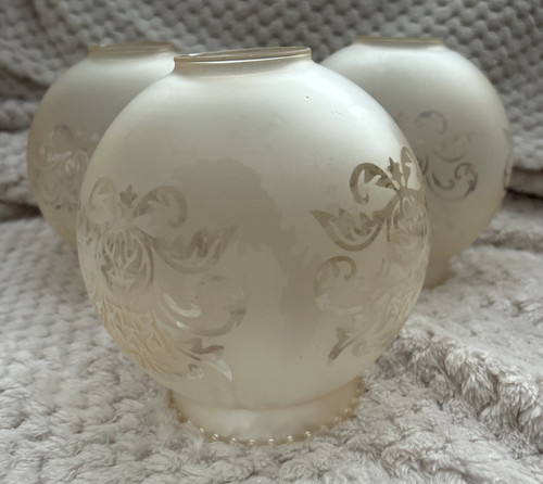 Vintage flutted edge lamp - flutted,