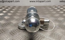 GENUINE TOWBAR TOYOTA HILUX