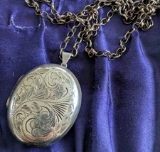 Large Vintage 925 silver locket on chunky belcher chain. Boxed
