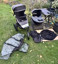 Stunning Mountain Buggy TERRAIN SOLUS V3 All Terrain Pushchair with Extras  