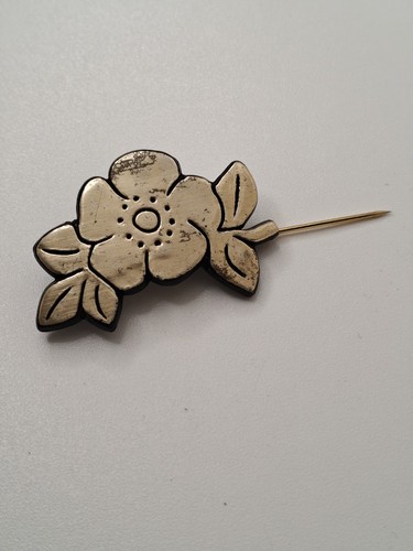 Silver tone flower - tone,