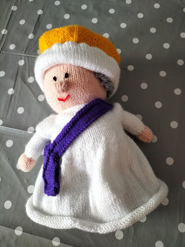 Handmade knitted coronation - handmade,