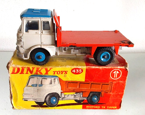 Dinky toys 435 - bedford, tk