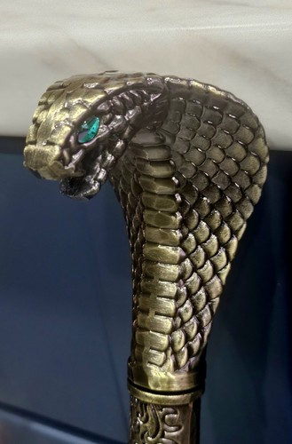 Luxury cobra green - luxury,