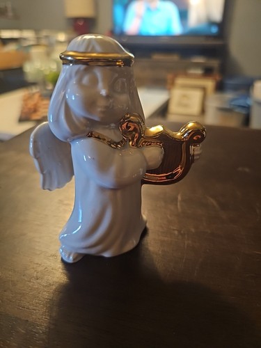 Small angel with - with, a