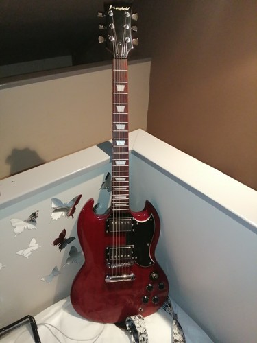 Red westfield e2000 - red,