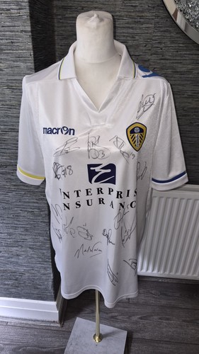 Leeds united signed macron - l,