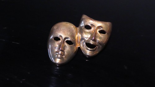Collectable vintage gold tone - collectable,