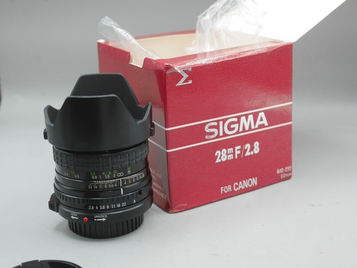 Sigma mini wide 28mm - mini-wide, f/2.8