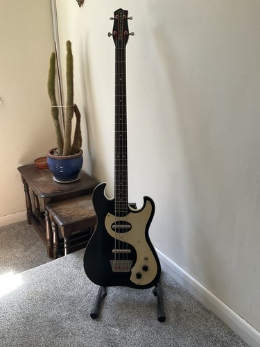 Danelectro dan long - long, scale