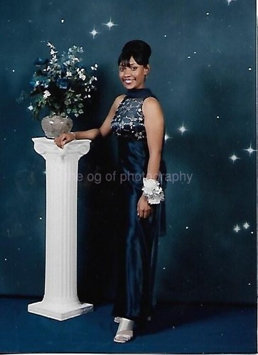 Prom portrait pretty girl - portrait,