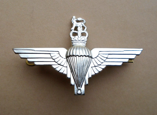 Erii parachute regiment - regiment, beret