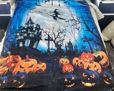 HALLOWEEN THROW/SPOOKY/PUMPKINS/WITCH/HAUNTED HOUSE/GRAVEYARD/BATS/HEADSTONE