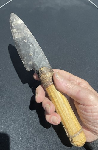 Flint knapped stone knife - flint,