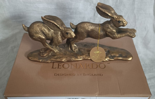 Leonardo resin bronze hares - resin,