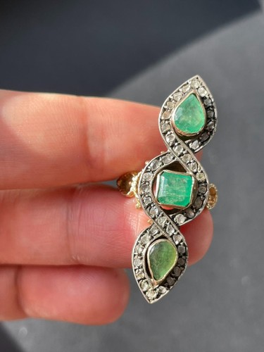 Classic victorian emerald ring - classic,