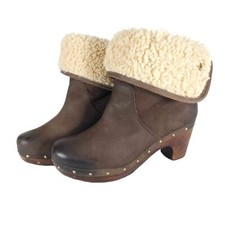 UGG  Women's Lynnea US 7 Fold