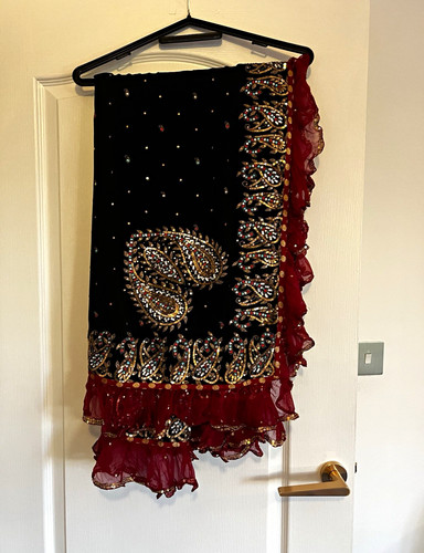 Women black saree set - women’s,