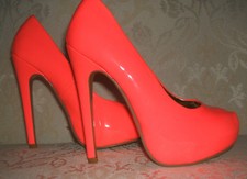 PRIMARK SIZE 2 / 3 ORANGE