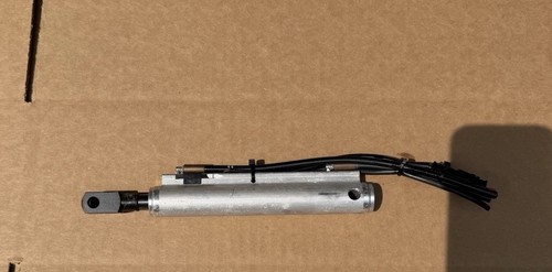 Right rear tonneau cover - rear,