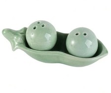 Cute, Fun Dinky, Pea Pod Salt