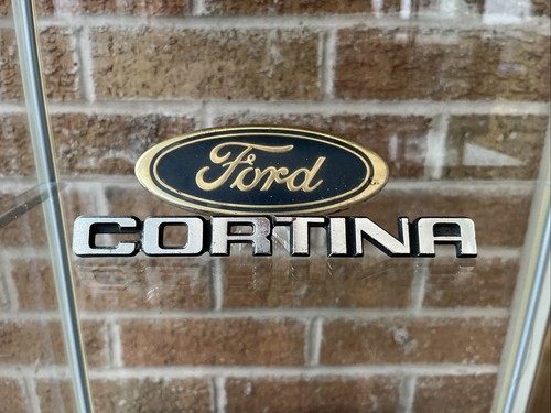 Ford cortina badges - cortina, (112505fd)