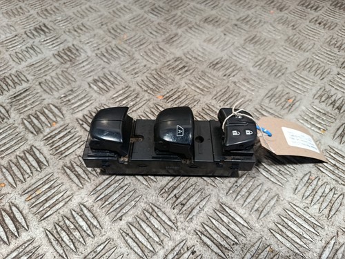 Nissan navara d23 np300 - nissan,