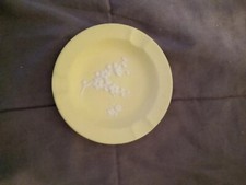 WEDGEWOOD PRIMROSE YELLOW ASH