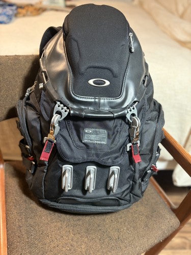 Oakley kitchen sink - sink, backpack