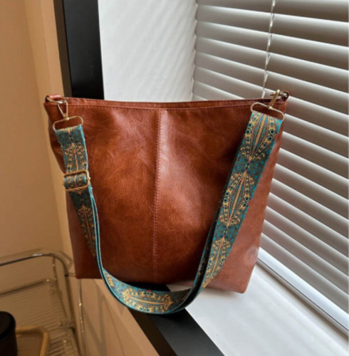 Women faux leather shoulder - women's,