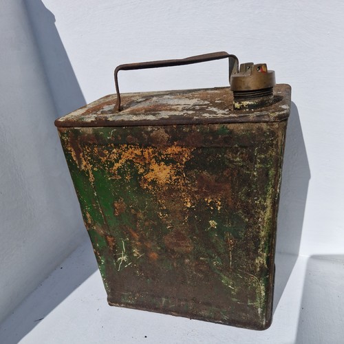Vintage gallon petrol oil - 2,