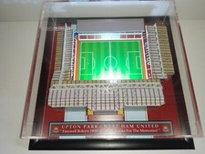 WEST HAM UPTON PARK STADIUM MODEL STADIUM WITH WORKING LIGHTS AND PERSPEX COVER