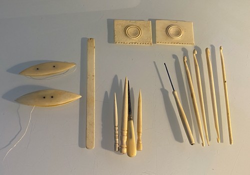 Antique bone sewing broderie - antique, /