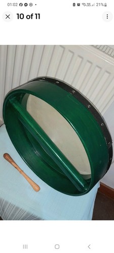 Bodhran with cover and - ,