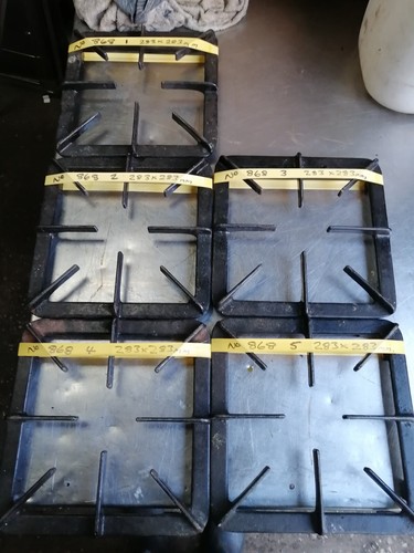 No868 cast iron - pan, stand