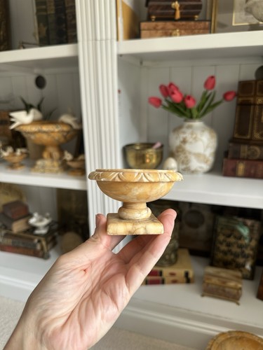 Vintage mini carved yellow - vintage,