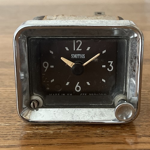 Smiths vintage car dashboard - vintage,