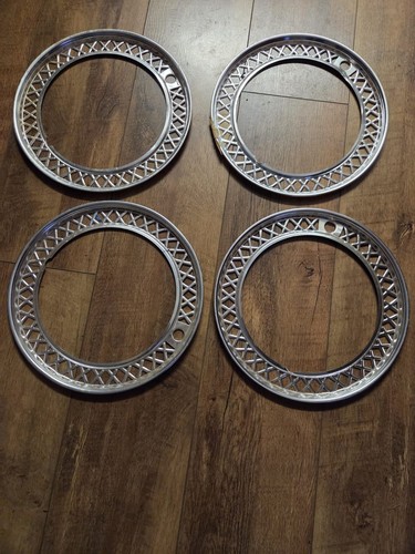 Vintage wheel trim rings - vintage,