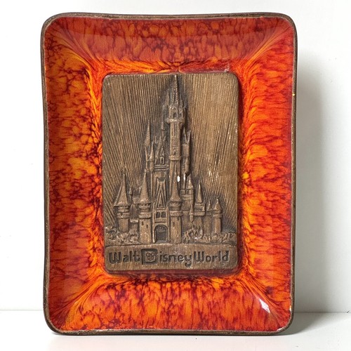 Walt disney world stoneware - disney, 3d