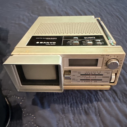 Sanyo 1980 mini radio - tv, /