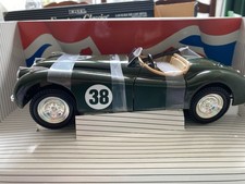 Ertl 1/18 Scale Diecast 33629 - Jaguar XK120 1948 #38 - Racing Green