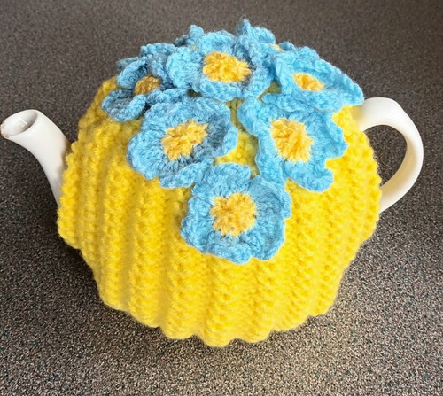 Knitted tea cosy - tea,