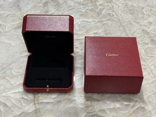 Cartier love bracelet - cartier,