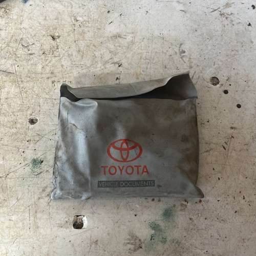 Toyota hilux manual book - , 1998
