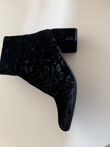New box vaneli crushed - box,