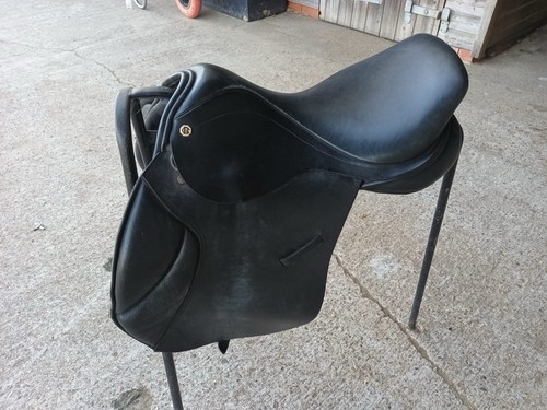 Cliff barnsby jump saddle - barnsby,