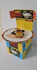corgi 261 james bond aston martin db5 disc Stand ..( MODEL CAR NOT INCLUDED) ..