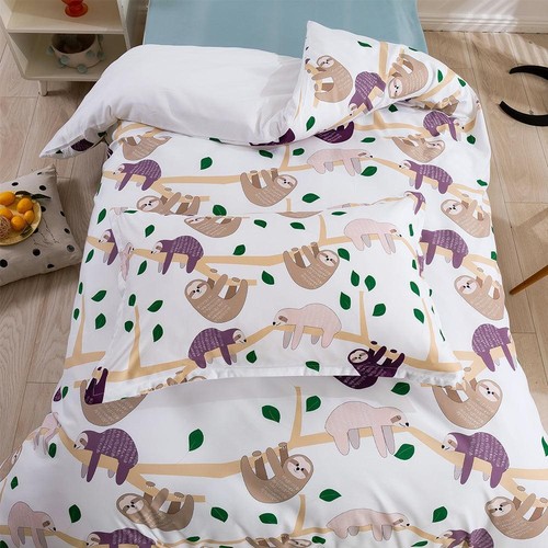Cartoon animal sloth quilt - sloth,