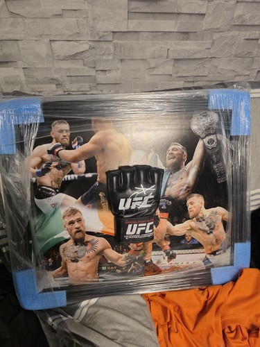 Ufc official autographed fight - official,